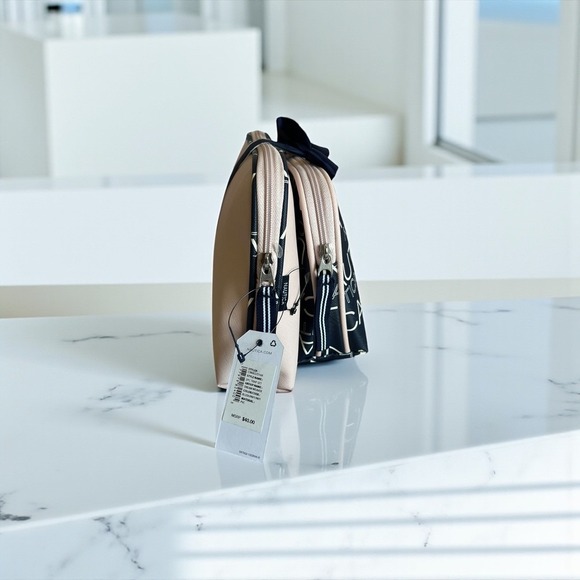 Nautica 2PC Trap Set Travel Cosmetic Makeup Bag Blush Navy NWT - Picture 2 of 8